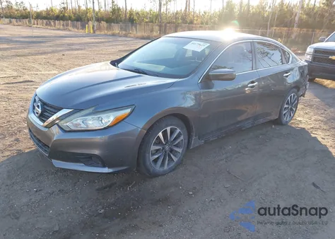 2017 Nissan Altima 2.5 Sv z USA, uszkodzony, nr VIN 1N4AL3AP7HC158490